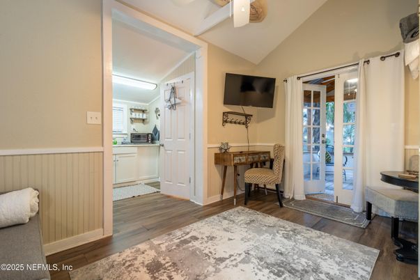 Interior, Recessed Lighting, Wood Texture Flooring