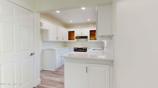 Interior, Kitchen, Recessed Lighting, Wood Texture Flooring