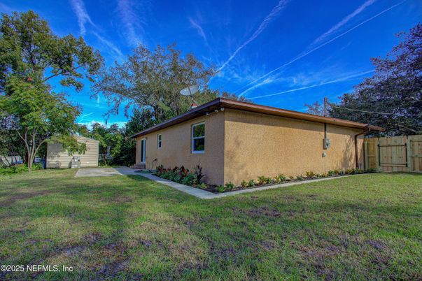 Backyard, Exterior