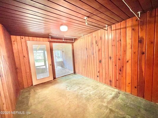 Empty room, Interior, Wooden Ceilings, Wooden Walls