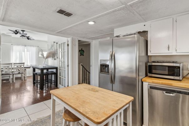 Dining room, Interior, Kitchen, Recessed Lighting, Stainless Steel Appliances