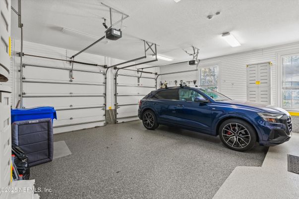 Garage, Interior