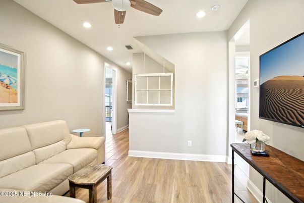 Interior, Recessed Lighting, Wood Texture Flooring