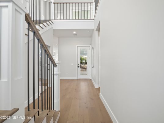 Interior, Recessed Lighting, Wood Texture Flooring