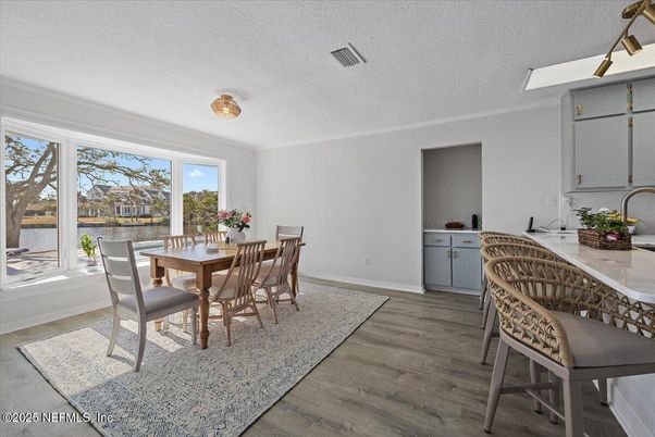 Dining room, Interior, Wood Texture Flooring
