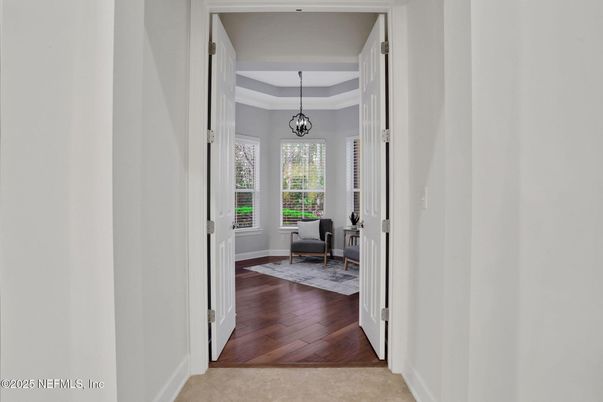 Interior, Pendant Lights, Wood Texture Flooring