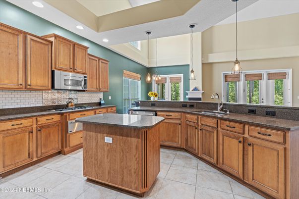 Interior, Kitchen, Pendant Lights, Recessed Lighting