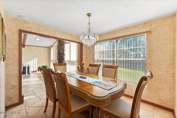 Chandelier, Dining room, Interior