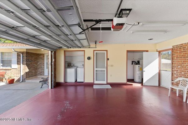 Garage, Interior, Stone Walls, Washer