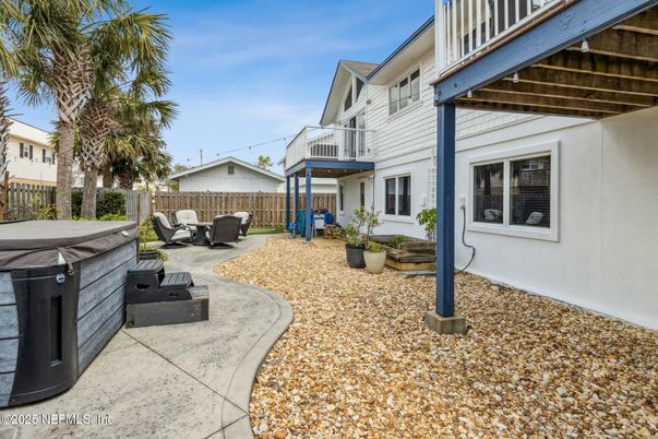 Exterior, Hot Tub