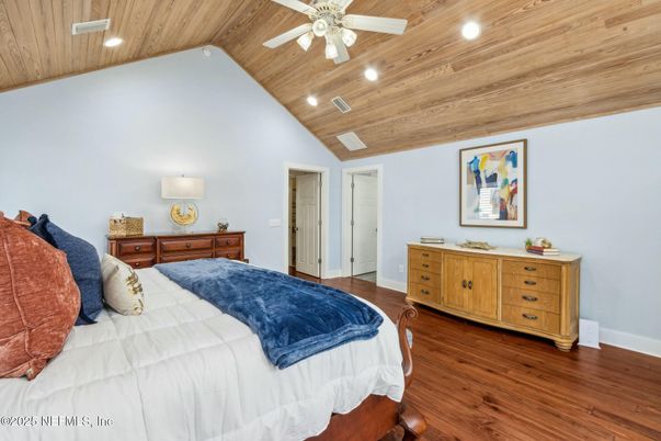 Bedroom, Interior, Recessed Lighting, Wooden Ceilings, Wood Texture Flooring