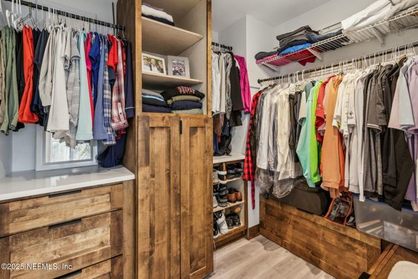 Interior, Walk-in Closets, Wood Texture Flooring