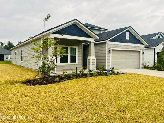 Attached, Exterior, Facade, American Craftsman