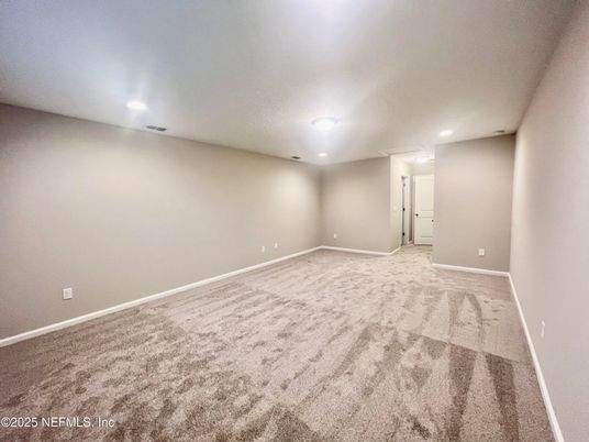 Empty room, Interior, Recessed Lighting
