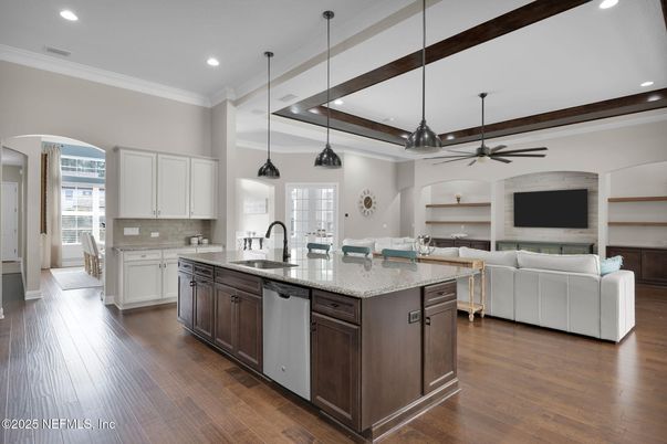 Interior, Kitchen, Pendant Lights, Recessed Lighting, Wood Texture Flooring