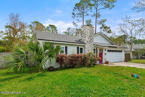 Attached, Backyard, Exterior, Facade, Cape Cod