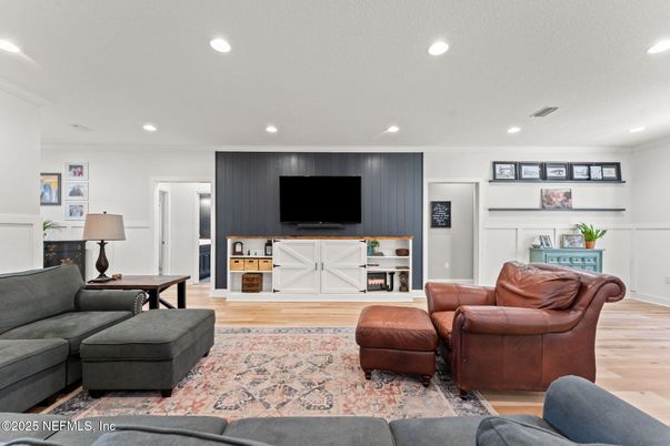 Interior, Living room, Recessed Lighting, Wood Texture Flooring