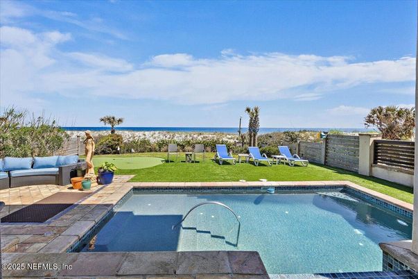 Exterior, Pool, Water