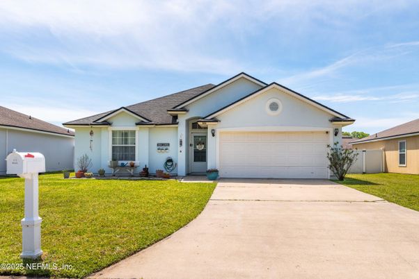 Attached, Exterior, Facade, Ranch