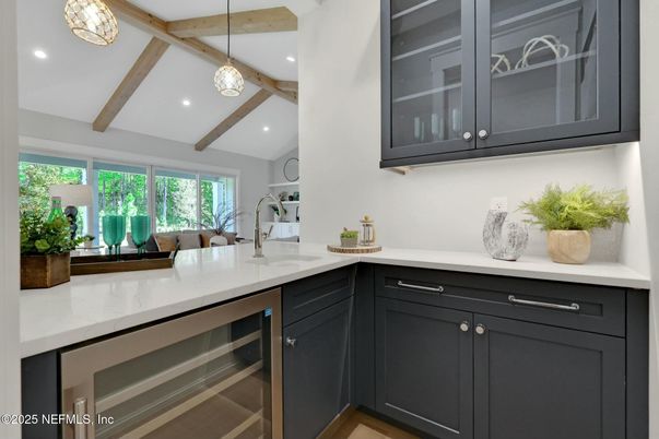 Interior, Kitchen, Pendant Lights, Recessed Lighting, Wooden Beams