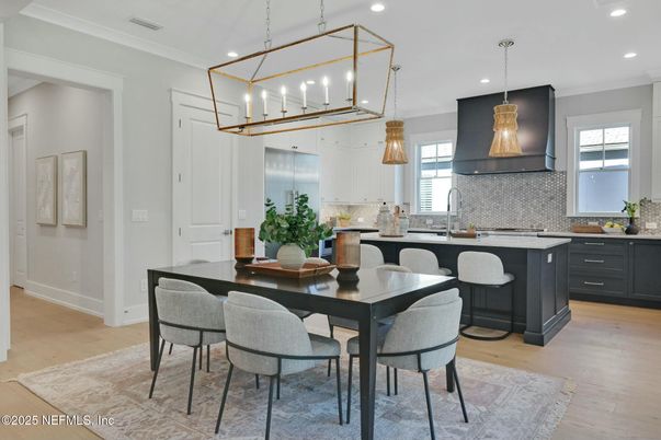Dining room, Interior, Kitchen, Pendant Lights, Recessed Lighting, Wood Texture Flooring