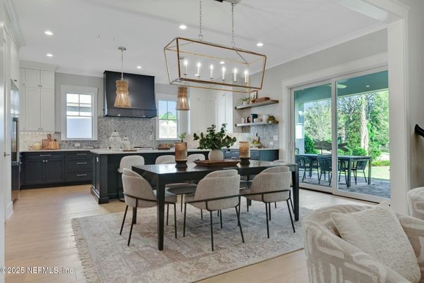 Dining room, Interior, Kitchen, Pendant Lights, Recessed Lighting, Wood Texture Flooring