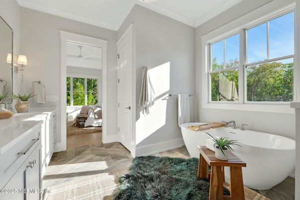 Bathroom, Free Standing Baths, Interior