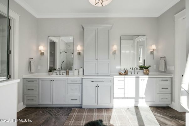 Bathroom, Dual Sink Vanities, Interior, Wood Texture Flooring