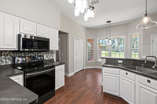 Interior, Kitchen, Pendant Lights, Wood Texture Flooring