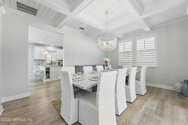 Chandelier, Dining room, Interior, Kitchen, Pendant Lights, Recessed Lighting, Wood Texture Flooring