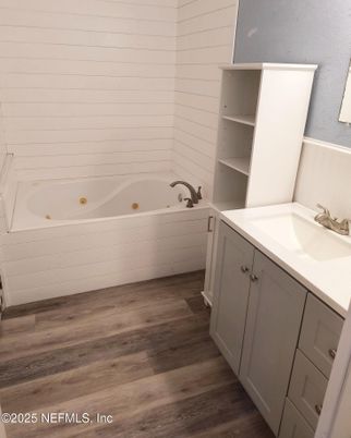Bathroom, Interior, Wood Texture Flooring
