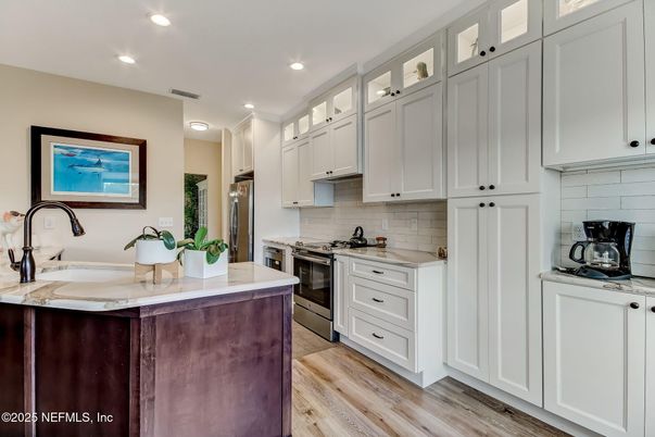 Interior, Kitchen, Recessed Lighting, Wood Texture Flooring