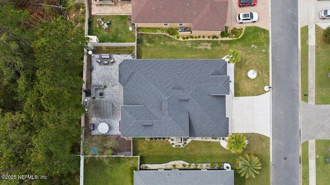 Exterior, Drone