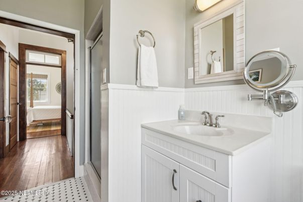 Bathroom, Dual Sink Vanities, Interior, Wood Texture Flooring