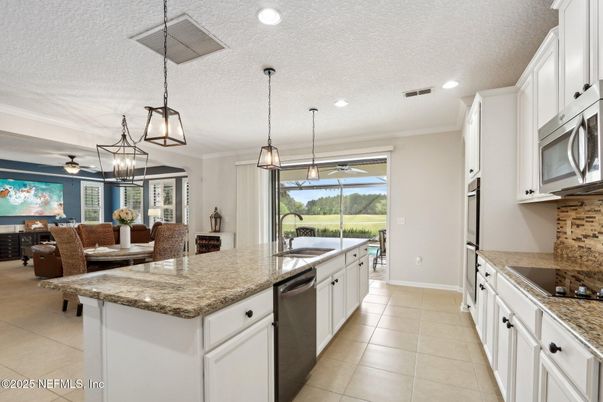 Dining room, Interior, Kitchen, Living room, Pendant Lights, Recessed Lighting