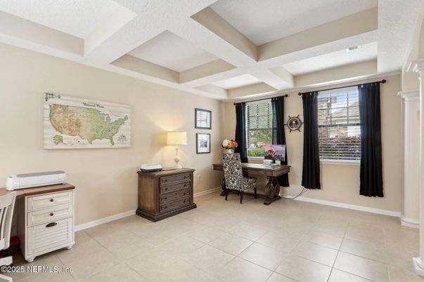 Home Office, Interior