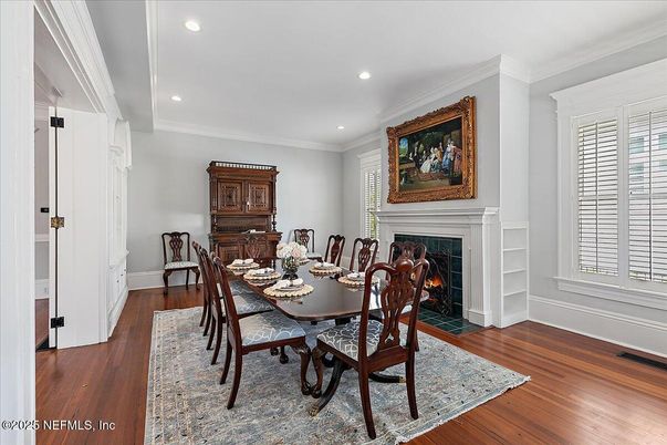 Dining room, Fireplace, Interior, Recessed Lighting, Wood Texture Flooring