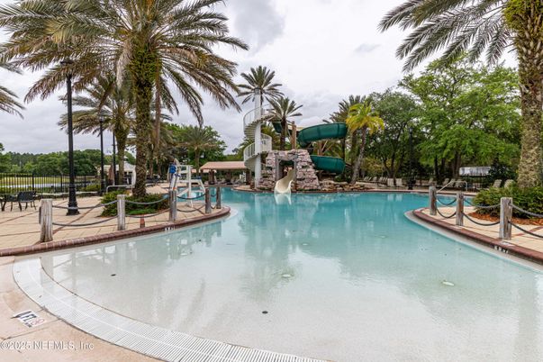 Exterior, Playground, Pool