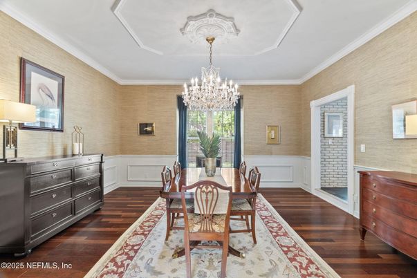 Chandelier, Dining room, Interior, Wood Texture Flooring