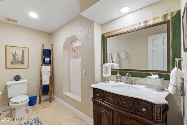 Bathroom, Interior, Recessed Lighting
