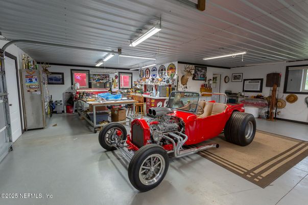 Garage, Interior