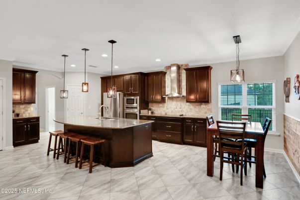 Dining room, Interior, Kitchen, Pendant Lights, Recessed Lighting, Stainless Steel Appliances