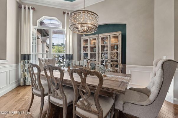 Chandelier, Dining room, Interior, Pendant Lights, Wood Texture Flooring