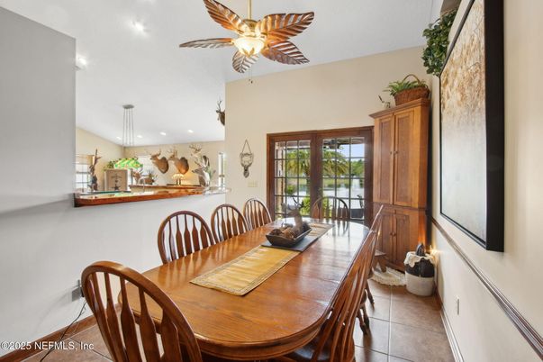 Dining room, Interior, Pendant Lights, Recessed Lighting