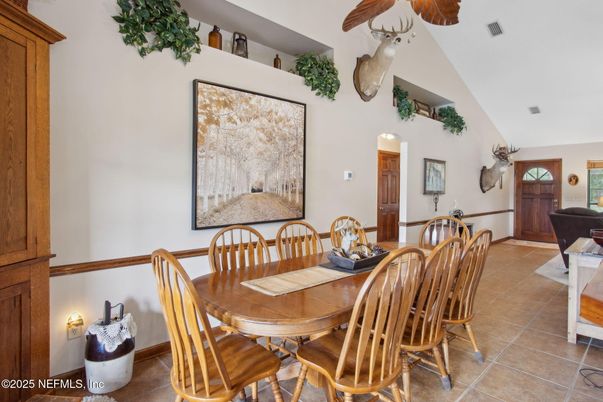 Dining room, Interior