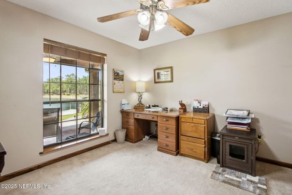 Home Office, Interior