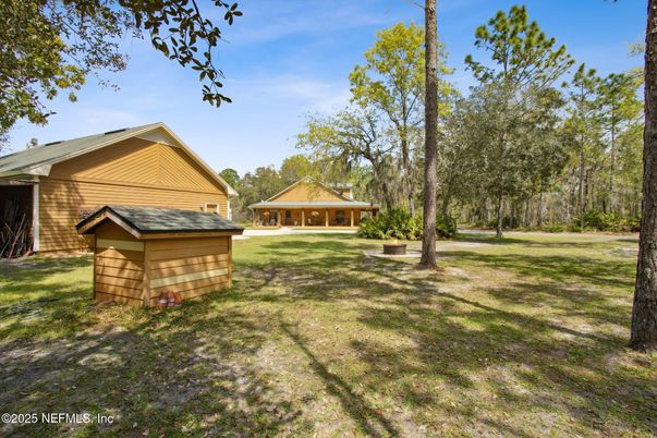 Backyard, Exterior