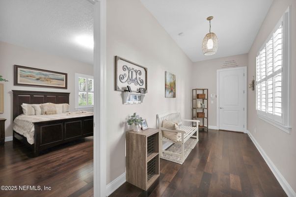 Bedroom, Interior, Pendant Lights, Wood Texture Flooring