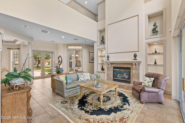 Fireplace, Interior, Living room, Recessed Lighting