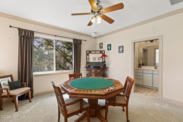 Game Room, Interior